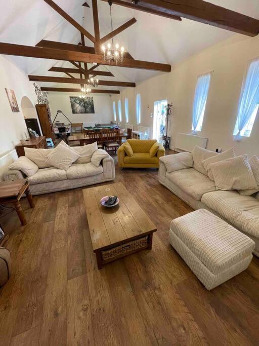 The Old Hay Barn - Games Room, Gym, Sleeps 8 Godmanchester Exteriör bild