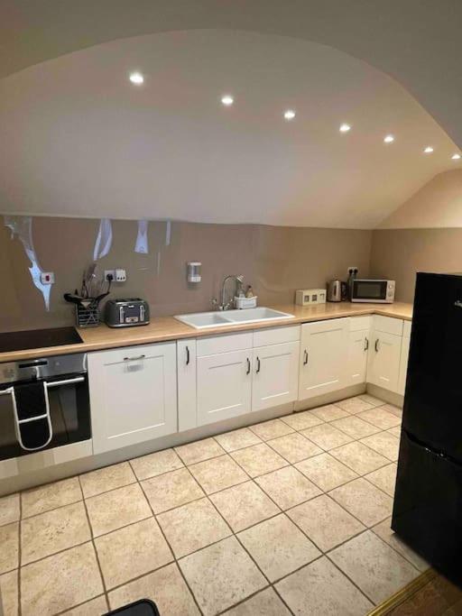 The Old Hay Barn - Games Room, Gym, Sleeps 8 Godmanchester Exteriör bild