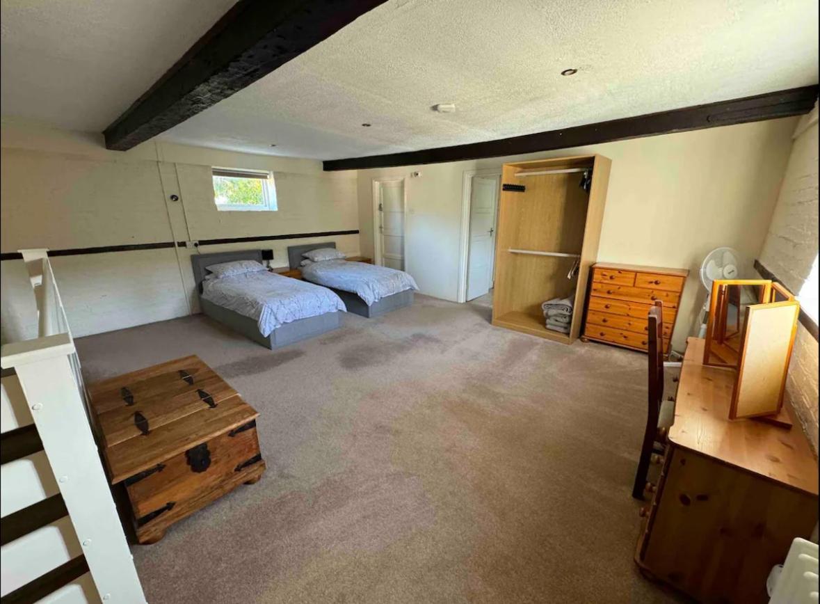 The Old Hay Barn - Games Room, Gym, Sleeps 8 Godmanchester Exteriör bild